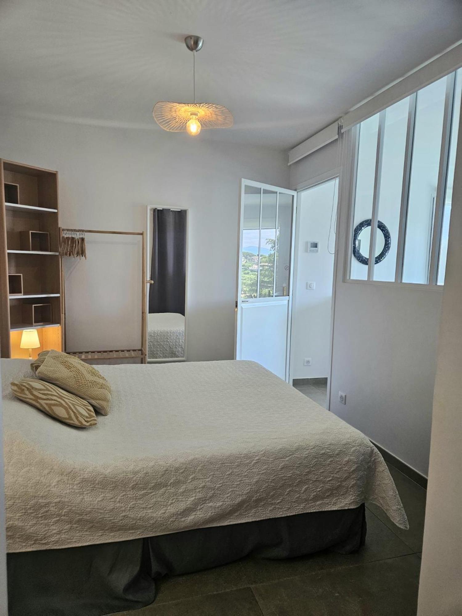 Отель Twenty Rent Кань-сюр-Мер Экстерьер фото