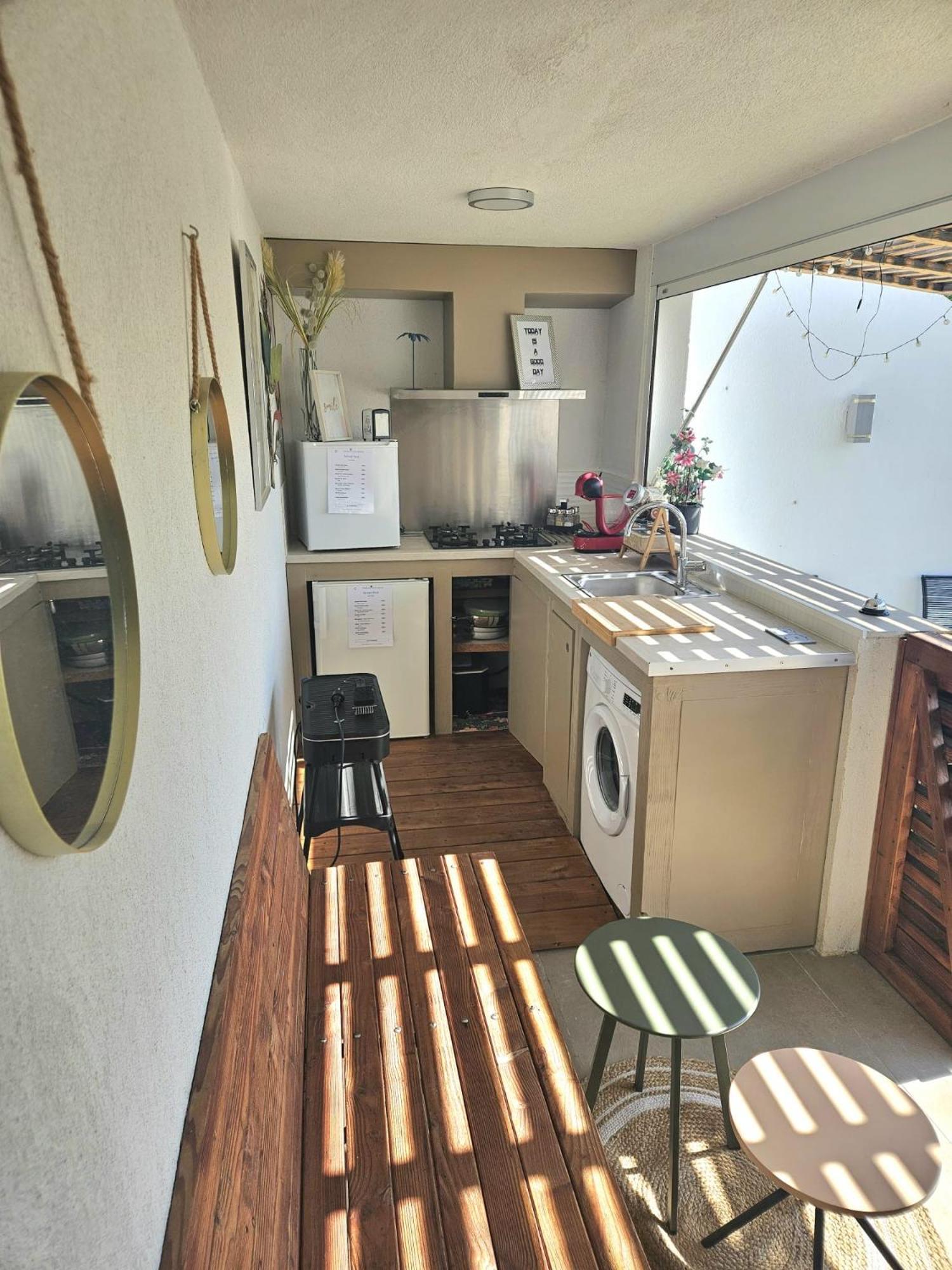 Отель Twenty Rent Кань-сюр-Мер Экстерьер фото