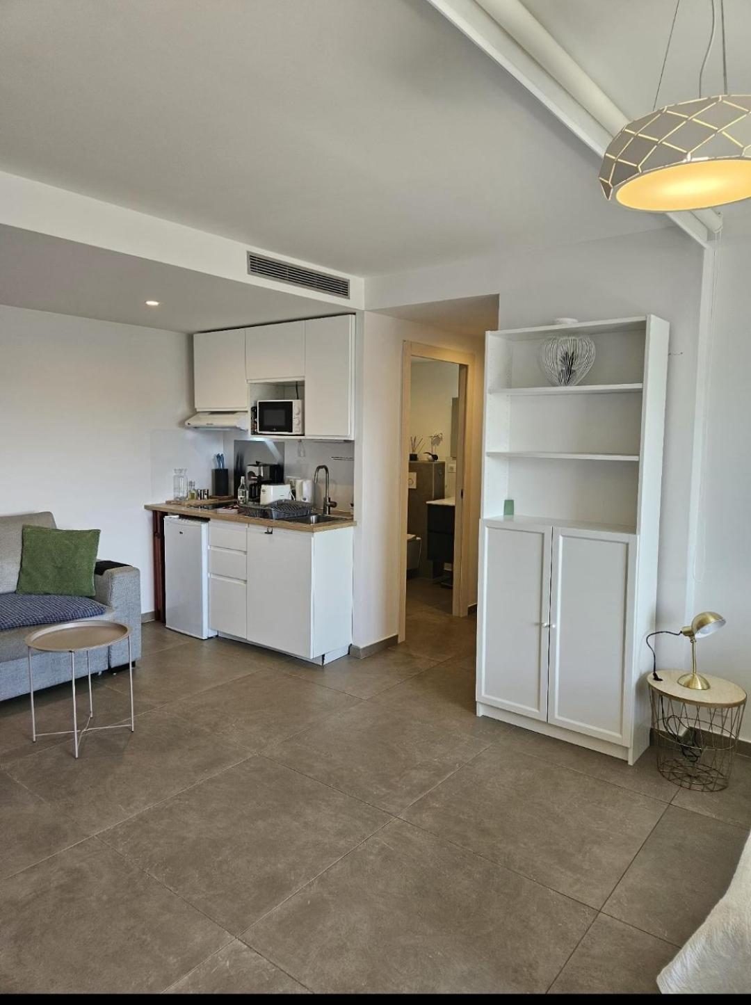 Отель Twenty Rent Кань-сюр-Мер Экстерьер фото