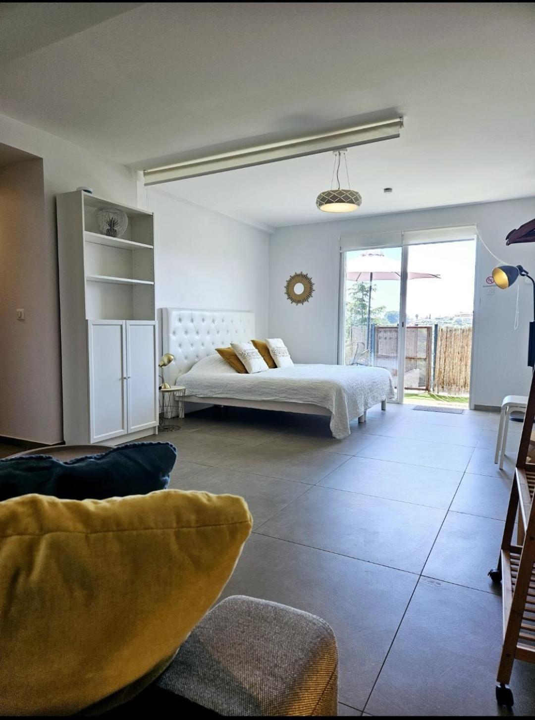 Отель Twenty Rent Кань-сюр-Мер Экстерьер фото